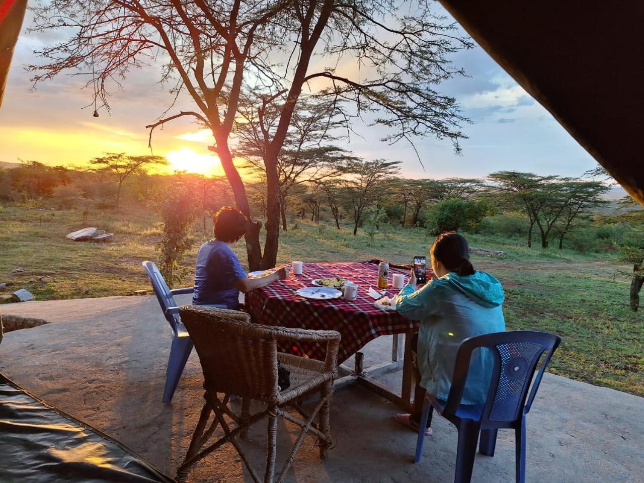 Maasai Mara Safari Camp In Kenya Bed and Breakfast Sekenani Exteriör bild
